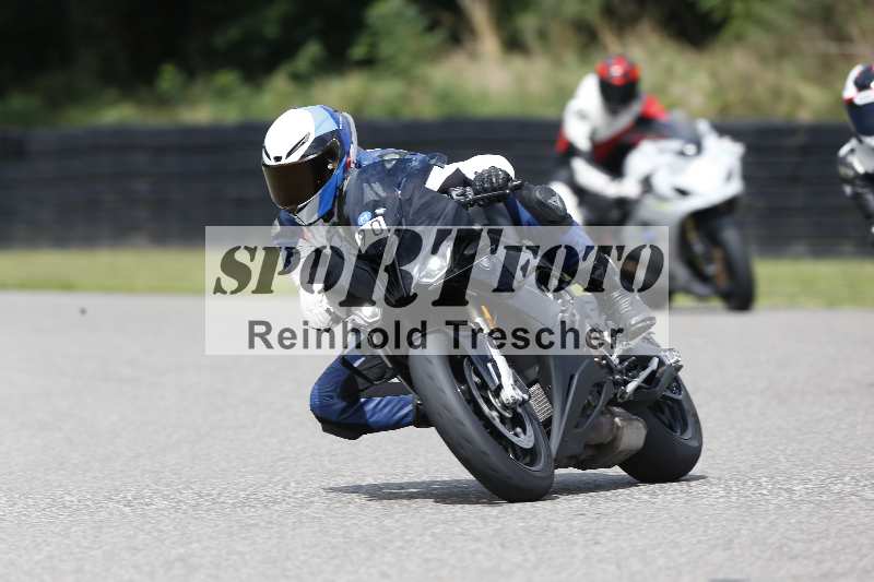 /40 05.08.2025 FREERIDE Training ADR/Gruppe M/90